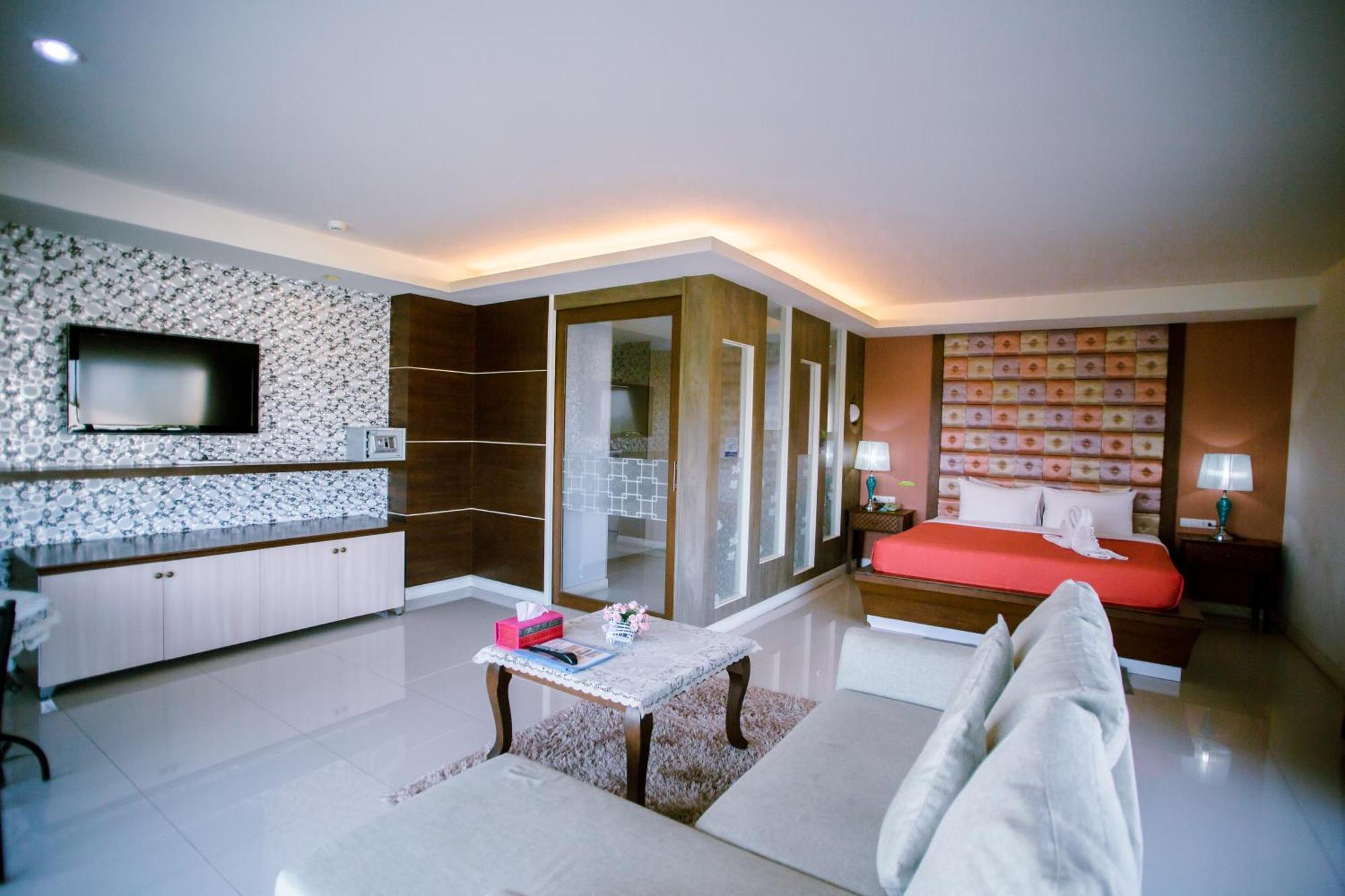 Hotel Kwan Ruen Park Nakhonratchasima Esterno foto