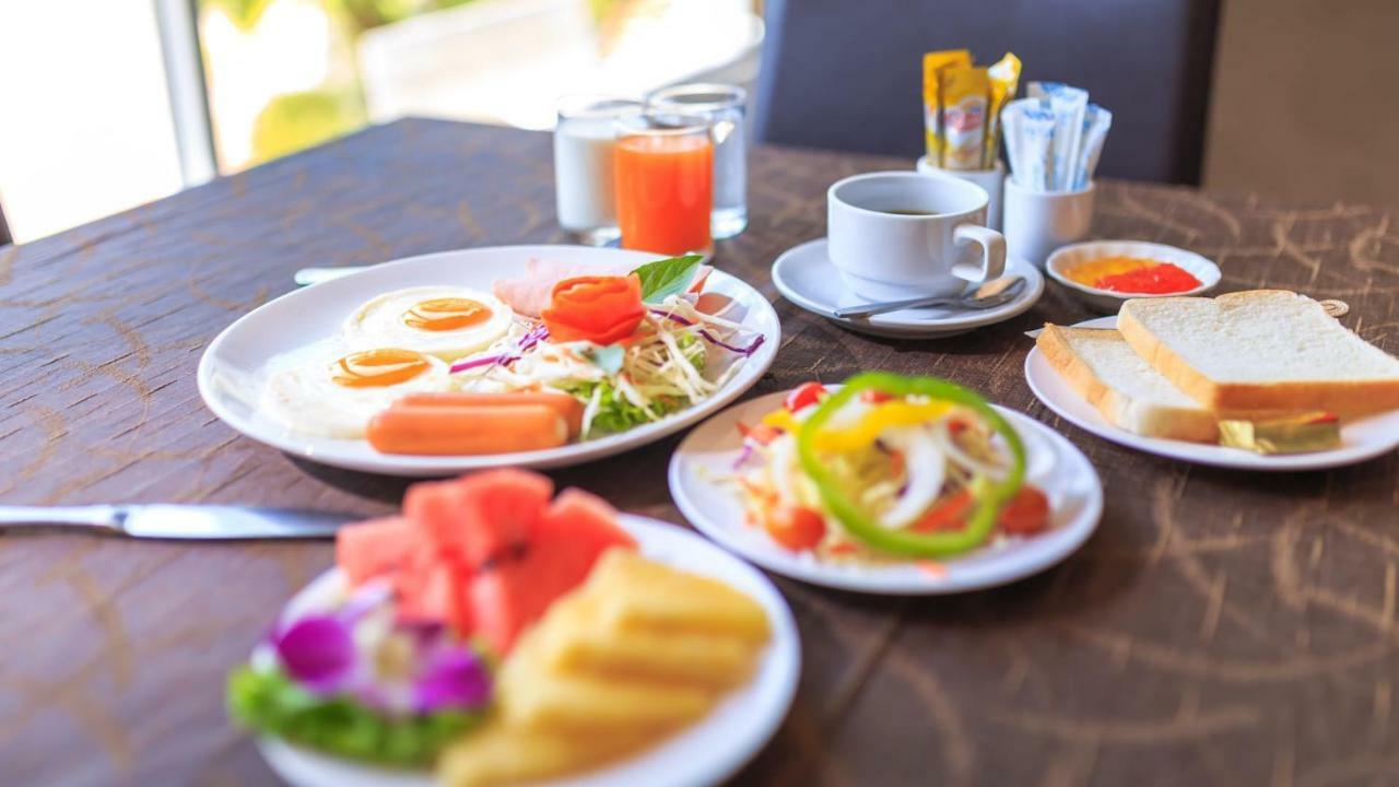 Hotel Kwan Ruen Park Nakhonratchasima Esterno foto