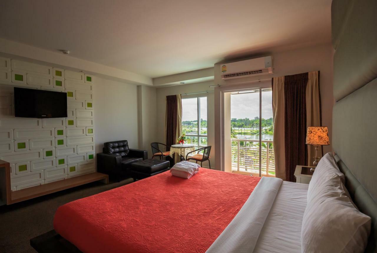 Hotel Kwan Ruen Park Nakhonratchasima Esterno foto