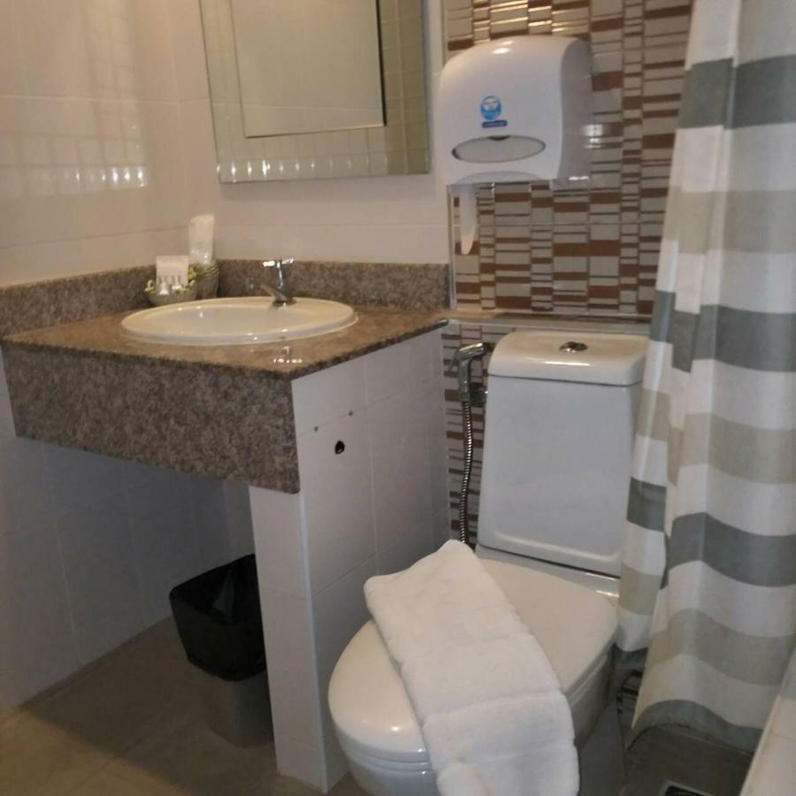 Hotel Kwan Ruen Park Nakhonratchasima Esterno foto